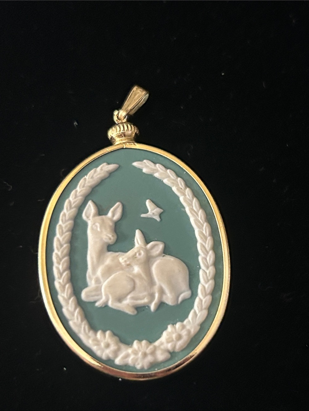 Vintage 1981 Mother’s Day Gold-Trimmed Green Jasperware Deer Oval Pendant